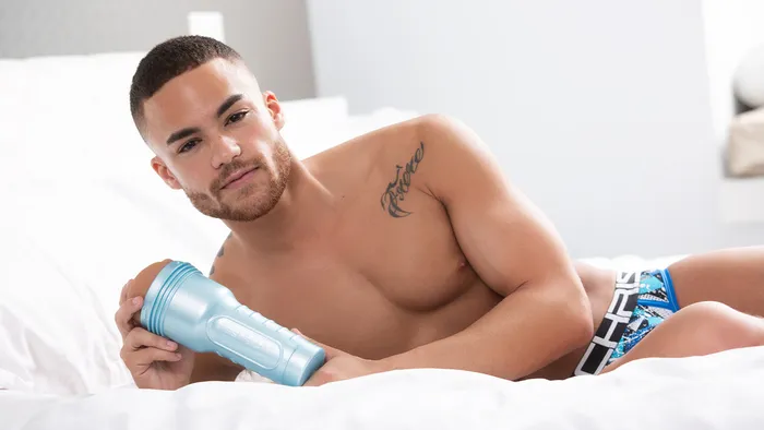 Enhancers Fleshlight Universal Launch Beaux Banks Pack