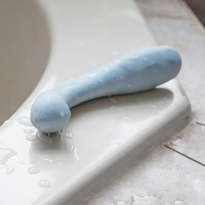Vibrators Dame Products Dame Arc Silicone Waterproof GSpot Vibrator Ice Blue